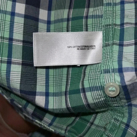 Men’s Old Navy Button Down Shirt - Picture 4 of 5